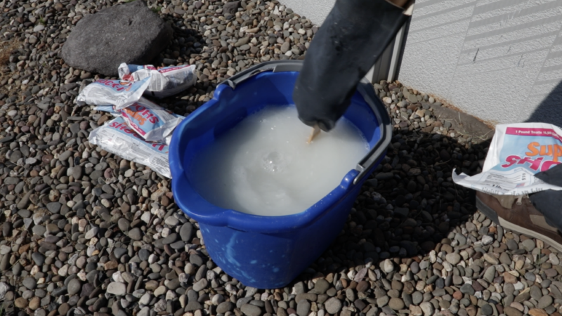 Predissolving Shock in a Bucket